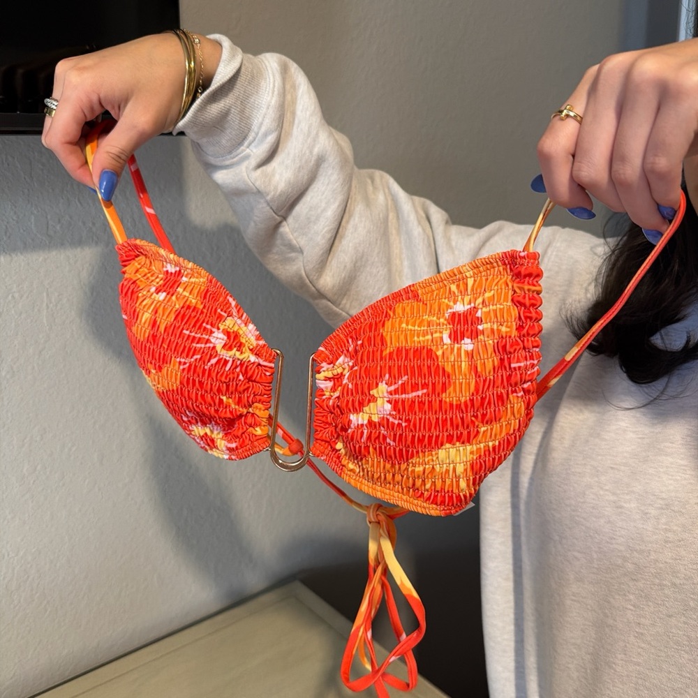 SHEIN Orange Floral Bikini Top